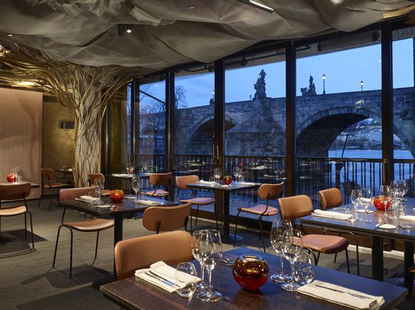 The best waterfront restaurants in Eastern Europe | TOP 5