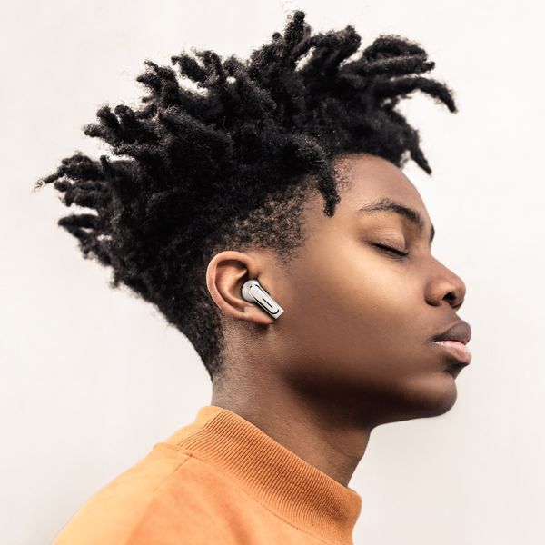 Hearing aid powered by AI | Olive Pro