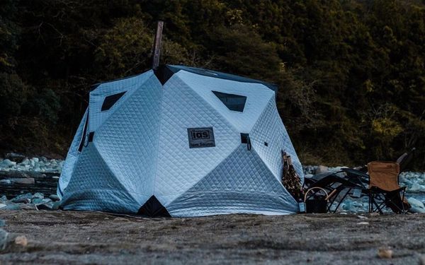 Body-and-heart warmer for winter hikes