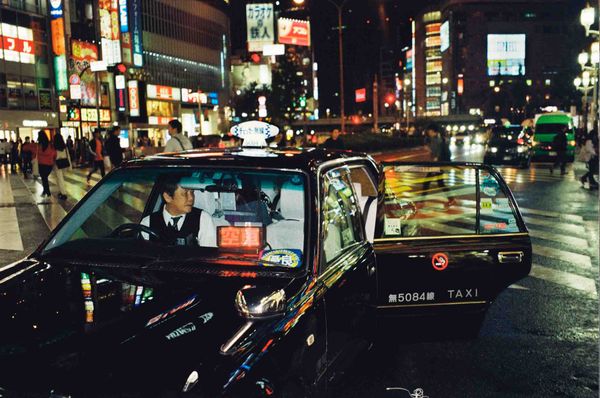 New York DJ legend, Bill Patrick’s first photo exhibition debuts at EASY Art Space