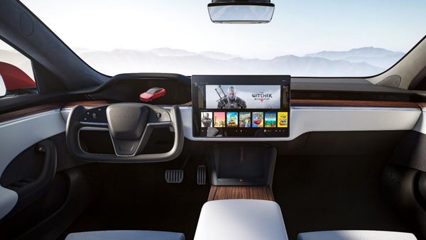 Tesla put a spin on steering wheels