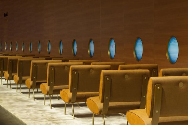 Italian brand evokes the glamour of the fifties with airplane interior