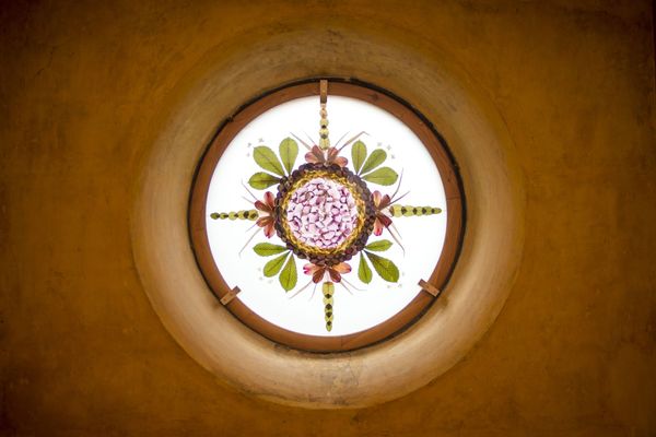 Gödöllő szecessziós ékszerdoboza kortárs művészek tolmácsolásában