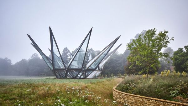 Kinetic glasshouse designed by Heatherwick Studio