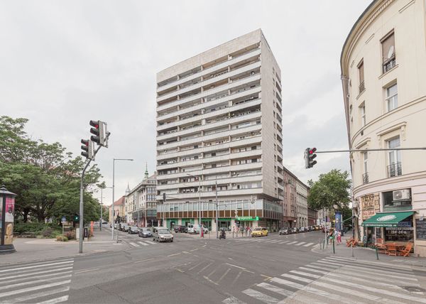 We visited the OTP Bank Tower House | Othernity