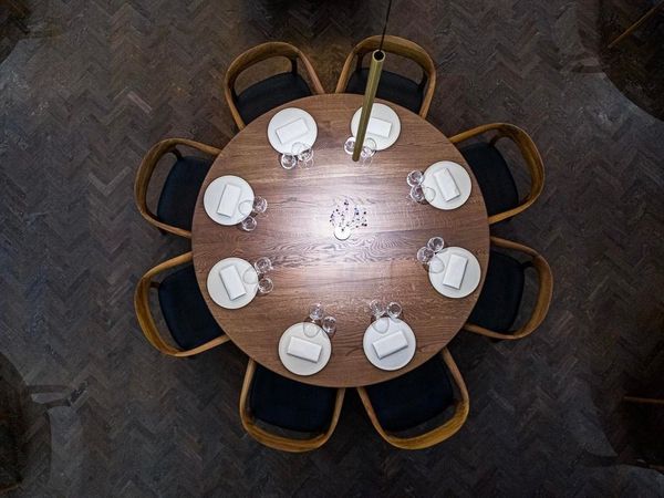 Past and present come into play in the concept of the Lithuanian restaurant Nineteen18