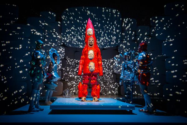 Kísértet járja be Európát – Catwalk Concert Productions &amp; Soharóza: Keleti blokk