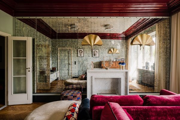 Extraordinary patterns and noble textures dominate the interior of the apartment building in Lodz