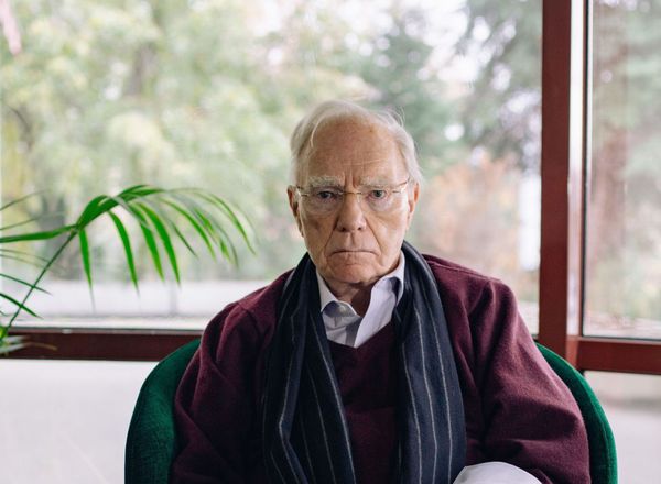 „Az írásban, ahogy az életben is, győz az igazság” – Interjú Robert McKee-vel