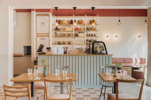 A restaurant where carnivores and vegans can eat together | Nie/Mięsny