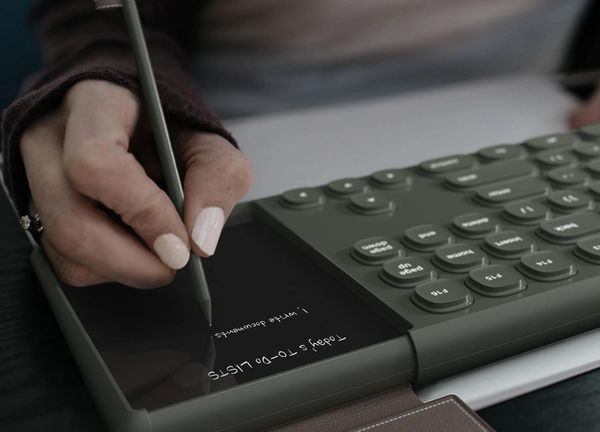 Paperless desk: take notes with the Overture keyboard!