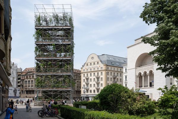 Architectural installation for a cultural dialogue
