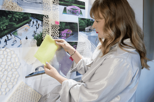 Lebomlásra tervezve | Vlasta Kubušová a bioműanyagokról, időről és átalakulásról